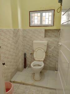 Common Bathroom Image of 1050 Sq.ft 2 BHK Independent House for rent in Indira Nagar Bengaluru for Rs. 40000