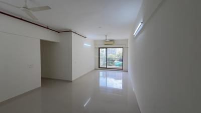Living Room Image of 750 Sq.ft 2 BHK Apartment / Flat for rent in Kanakia Levels, Malad East Mumbai for Rs. 75000