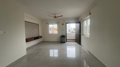 Living Room Image of 700 Sq.ft 1 BHK Builder Floor for rent in Indira Nagar Bengaluru for Rs. 35500