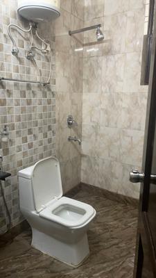 Image of 2400 Sq.ft 3 BHK Builder Floor for sale in Sector 9, Gurgaon for Rs. 21000000