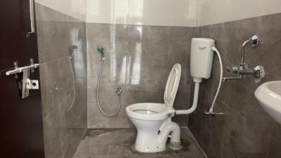 Image of 1800 Sq.ft 3 BHK Apartment / Flat for rent in Kondapur, Hyderabad for Rs. 38000