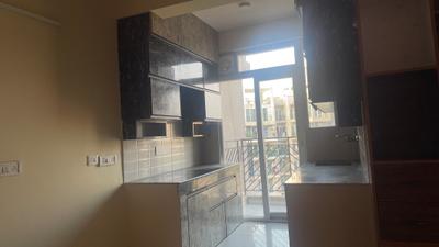 Kitchen Image of 900 Sq.ft 2 BHK Apartment / Flat for sale in Signature Global Grand IVA, Sector 103 Gurgaon for Rs. 6950000