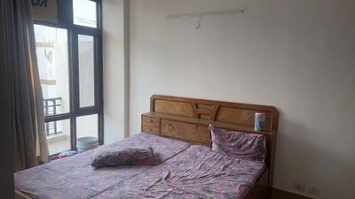 Bedroom Image of 1200 Sq.ft 3 BHK Apartment / Flat for rent in Lohgarh Zirakpur for Rs. 28000