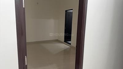 Bedroom Image of 400 Sq.ft 2 BHK Builder Floor for rent in Roberts Lines Lucknow for Rs. 15000