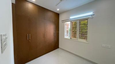 1 BHK Semi Furnished Flat