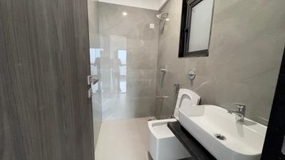 DLH Leo Tower Bathroom Two 3