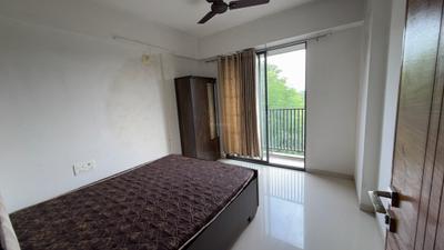 Bedroom Image of 1120 Sq.ft 2 BHK Apartment / Flat for rent in Sahjanand Shilp, Vavol Gandhinagar for Rs. 16000