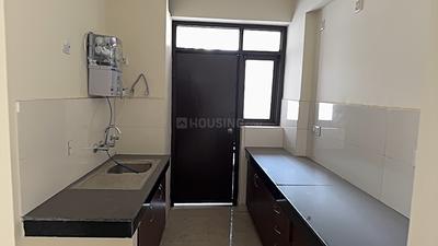 Kitchen Image of 1865 Sq.ft 3 BHK Apartment / Flat for sale in Cosmos Express 99, Sector 99 Gurgaon for Rs. 17500000