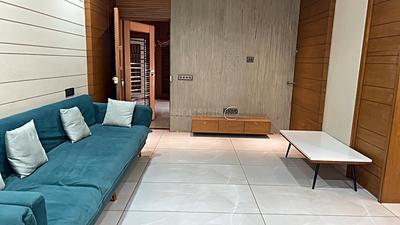 Living Room Image of 2124 Sq.ft 3 BHK Apartment / Flat for sale in Sargasan Gandhinagar for Rs. 10500000
