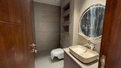 Image of 1350 Sq.ft 3 BHK Builder Floor for sale in Janakpuri, New Delhi for Rs. 42300000