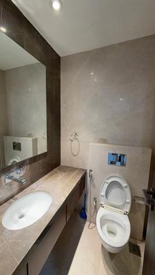 Image of 1300 Sq.ft 3 BHK Apartment / Flat for rent in Santacruz West, Mumbai for Rs. 250000