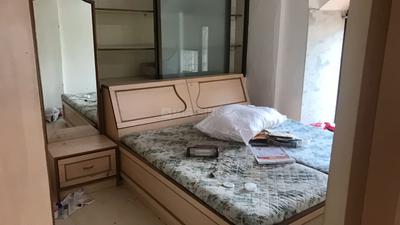 2 BHK Unfurnished Flat