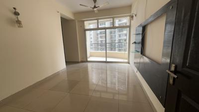 Living Room Image of 1105 Sq.ft 2 BHK Apartment / Flat for sale in Ajnara Gen X, Crossings Republik Ghaziabad for Rs. 8000000