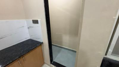 Kitchen Image of 550 Sq.ft 1 BHK Builder Floor for rent in Mahalakshmi Nagar Indore for Rs. 19000