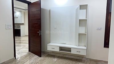 Bedroom Image of 1050 Sq.ft 3 BHK Builder Floor for rent in Sector 7 Rohini New Delhi for Rs. 37000
