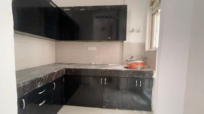 Kitchen Image of 1000 Sq.ft 2 BHK Apartment / Flat for rent in Sikka Karnam Greens, Sector 143B Noida for Rs. 26999