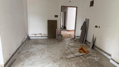 Living Room Image of 938 Sq.ft 2 BHK Apartment / Flat for sale in Chinar Park Kolkata for Rs. 3750000
