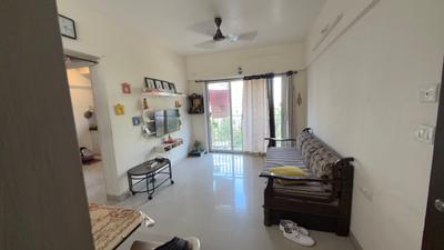 Living Room Image of 572 Sq.ft 1 BHK Apartment / Flat for sale in Terraform Everest World, Thane West Thane for Rs. 8700000