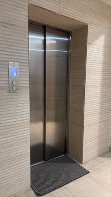 Lift Image of 1000 Sq.ft 1 BHK Builder Floor for rent in Sushant Lok Phase 1 Gurgaon for Rs. 65000