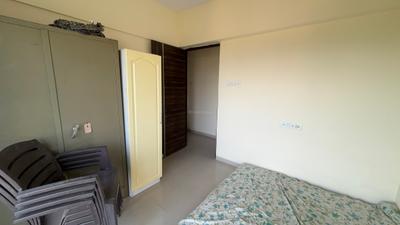 Bedroom Image of 900 Sq.ft 2 BHK Apartment / Flat for rent in Kasarvadavali Thane for Rs. 28000