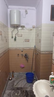 Bathroom Image of 918 Sq.ft 3 BHK Builder Floor for sale in Subzi Mandi New Delhi for Rs. 9800000