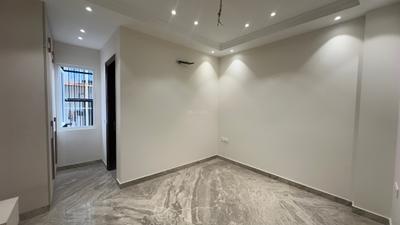 Bedroom Image of 1351 Sq.ft 3 BHK Builder Floor for sale in Paschim Vihar New Delhi for Rs. 29000000