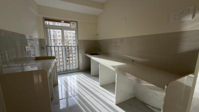 Kitchen Image of 900 Sq.ft 3 BHK Apartment / Flat for rent in Swastik Platinum, Vikhroli East Mumbai for Rs. 75000