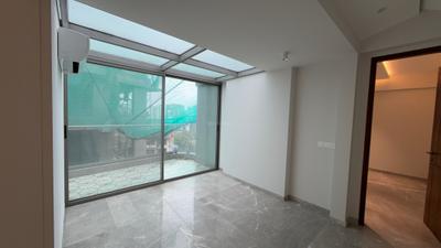 Living Room Image of 2000 Sq.ft 3 BHK Apartment / Flat for sale in Khar West Mumbai for Rs. 132500000