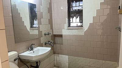 Image of 1650 Sq.ft 3 BHK Apartment / Flat for sale in DDA Sector C Pocket 9, Vasant Kunj, New Delhi for Rs. 45000000