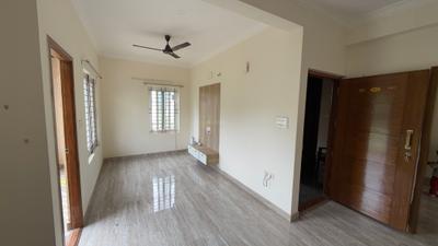 Living Room Image of 600 Sq.ft 1 BHK Apartment / Flat for rent in Thanisandra Bengaluru for Rs. 20000