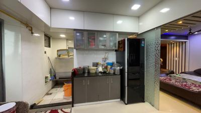 Kitchen Image of 2000 Sq.ft 3 BHK Apartment / Flat for sale in Bhimrad Surat for Rs. 7500000