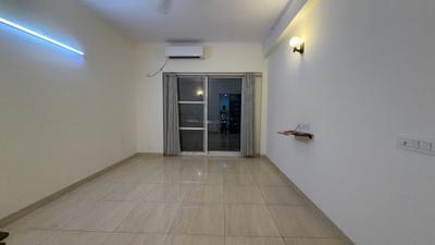 Bedroom Image of 2280 Sq.ft 3 BHK Apartment / Flat for rent in Gaurs Sports Wood, Sector 79 Noida for Rs. 50000