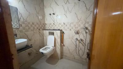 Image of 1250 Sq.ft 3 BHK Builder Floor for rent in Vikaspuri, New Delhi for Rs. 30000