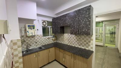 Kitchen Image of 820 Sq.ft 2 BHK Apartment / Flat for rent in Gaur City 2 16th Avenue, Noida Extension Greater Noida for Rs. 18000