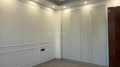 Bedroom Image of 2250 Sq.ft 3 BHK Builder Floor for sale in Sector 28 Faridabad for Rs. 28000000