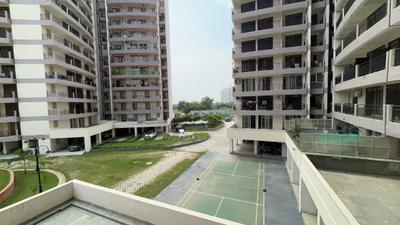 Image of 1770 Sq.ft 3 BHK Apartment / Flat for sale in Cosmos Express 99, Sector 99, Gurgaon for Rs. 19800000