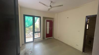Bedroom Image of 890 Sq.ft 2 BHK Apartment / Flat for sale in Logix Blossom County, Sector 137 Noida for Rs. 10000000