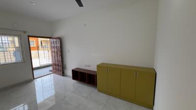 Living Room Image of 600 Sq.ft 1 BHK Apartment / Flat for rent in Thanisandra Bengaluru for Rs. 19000