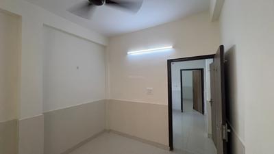 Bedroom Image of 700 Sq.ft 2 BHK Builder Floor for rent in Sector 57 Gurgaon for Rs. 20000