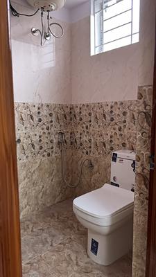 Bathroom Image of 700 Sq.ft 1 BHK Apartment / Flat for rent in Bilekahalli Bengaluru for Rs. 24499