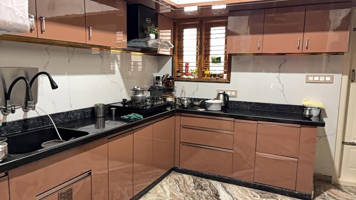 Yashika Main Image 1