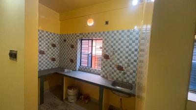 Kitchen Image of 900 Sq.ft 2 BHK Apartment / Flat for rent in Behala Chowrasta Kolkata for Rs. 15000