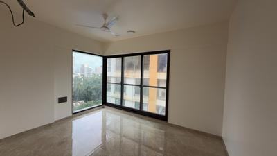 Bedroom Image of 900 Sq.ft 2 BHK Apartment / Flat for sale in Bandra West Mumbai for Rs. 56300000