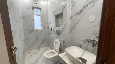 Image of 1900 Sq.ft 4 BHK Apartment / Flat for sale in Sector 4 Rohini, New Delhi for Rs. 16500000