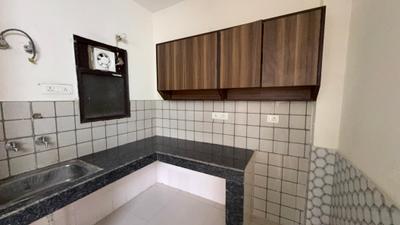 Kitchen Image of 700 Sq.ft 2 BHK Builder Floor for rent in Sector 57 Gurgaon for Rs. 20000