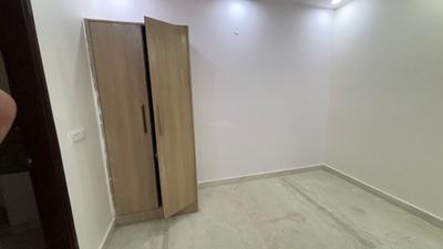 Bedroom Image of 1200 Sq.ft 4 BHK Apartment / Flat for sale in Sector 4 Rohini New Delhi for Rs. 6000000