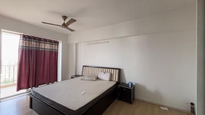 Bedroom Image of 1930 Sq.ft 3 BHK Apartment / Flat for sale in DLF The Skycourt, Sector 86 Gurgaon for Rs. 24200000