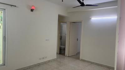Living Room Image of 1100 Sq.ft 3 BHK Apartment / Flat for rent in Gaurs Siddhartham, Siddharth Vihar Ghaziabad for Rs. 25000