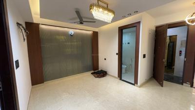 Living Room Image of 1100 Sq.ft 3 BHK Apartment / Flat for sale in Chhattarpur New Delhi for Rs. 8500000
