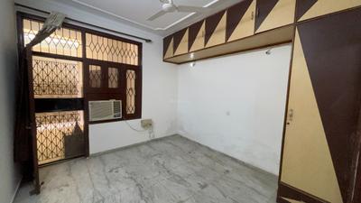 Bedroom Image of 1950 Sq.ft 2 BHK Builder Floor for rent in Palm Ardee City, Sector 52 Gurgaon for Rs. 38000
